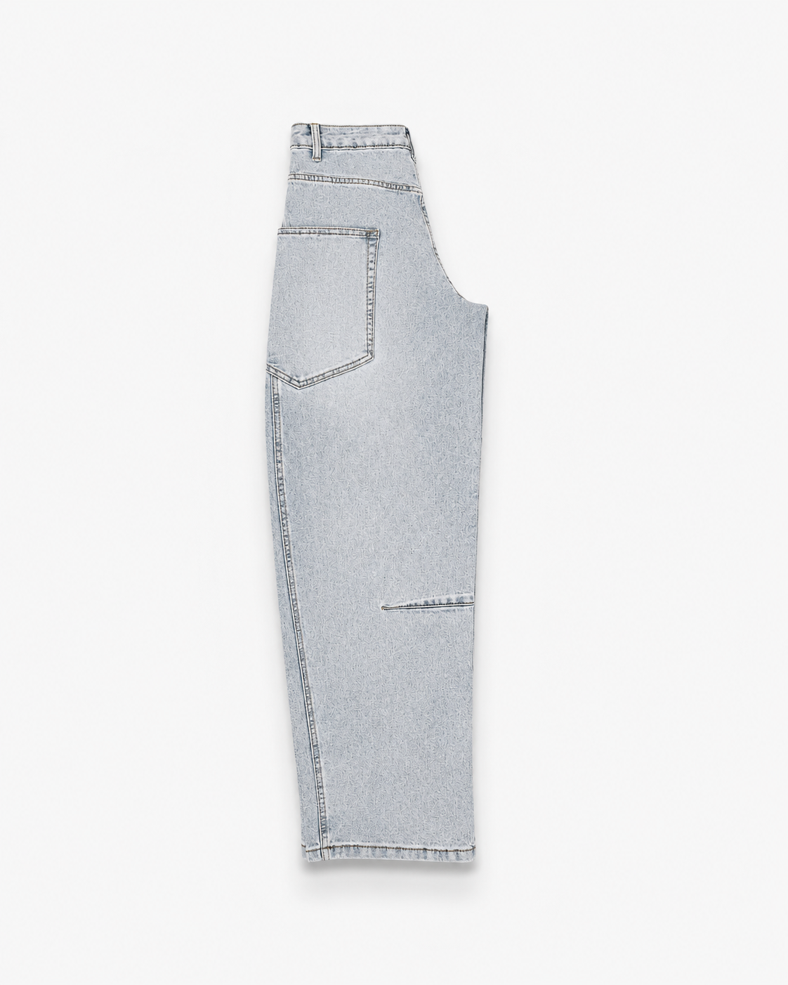 Detalii blugi damă balloon – croială și denim albastru deschis